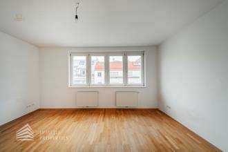 Thumbnail von Helle Garconniere im DG, Nähe Landstraße Hauptstraße