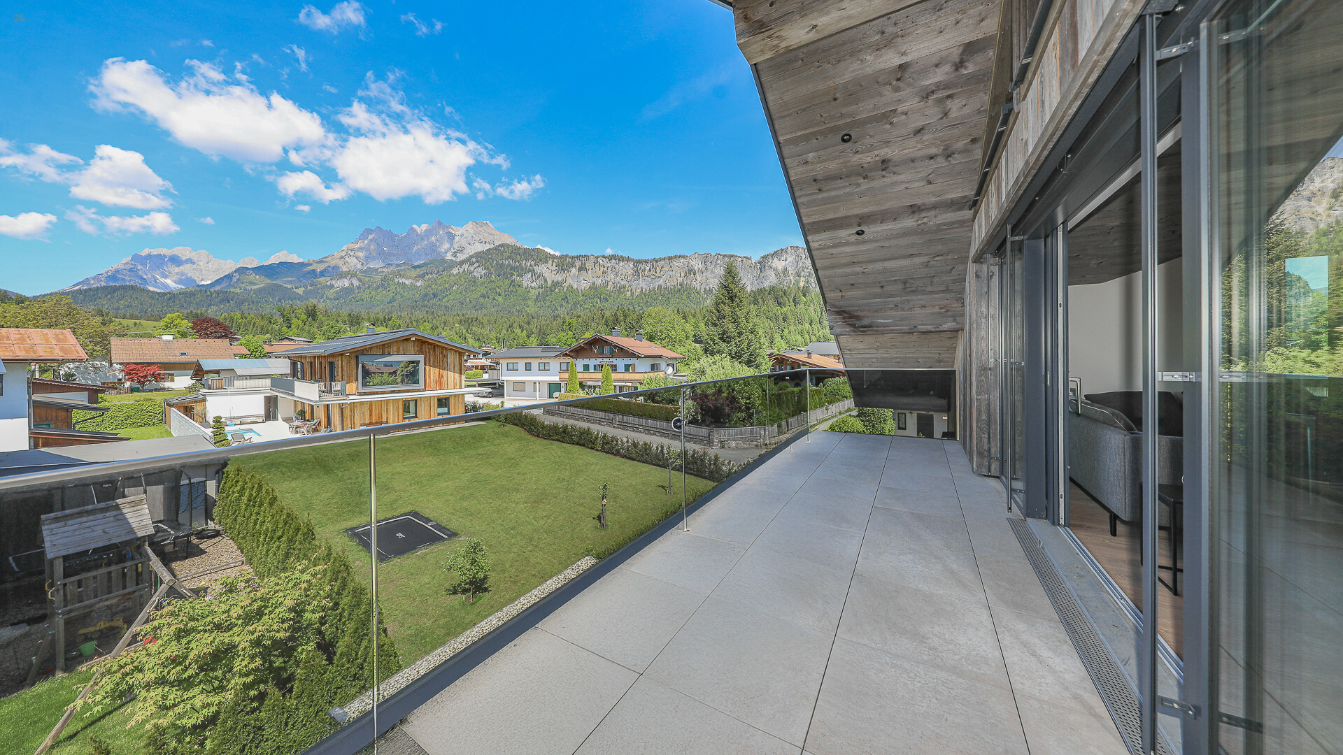 Thumbnail von Exklusiver Neubau mit 4 Wohnungen in sonniger Toplage