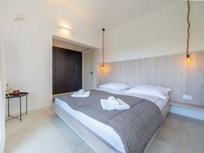 Thumbnail von Moderne Villa mit mediterranen Elementen und Swimmingpool in ruhiger Umgebung, Region Vrbnik