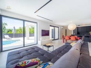 Thumbnail von Moderne Villa mit mediterranen Elementen und Swimmingpool in ruhiger Umgebung, Region Vrbnik