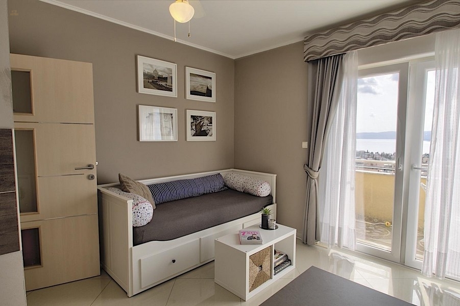 Thumbnail von Geräumiges Appartement im obersten Stockwerk