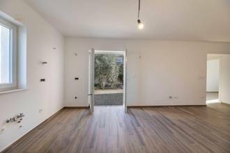 Thumbnail von Haus mit 3 Wohnungen in Panorama-Lage