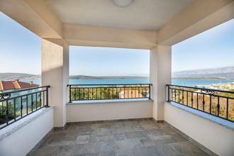 Thumbnail von Haus mit 3 Wohnungen in Panorama-Lage