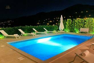 Thumbnail von Villa mit Pool und schönem Meerblick