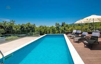 Thumbnail von Moderne Doppelhaushälfte mit Pool und Meerblick, Region Opatija