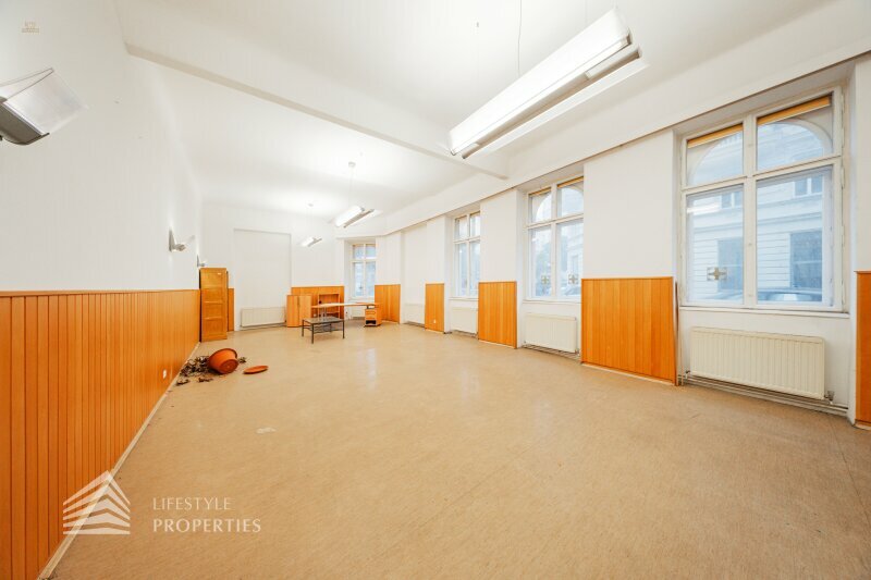 Thumbnail von Helle Altbaufläche zum selber gestalten, Nähe Schönbornpark