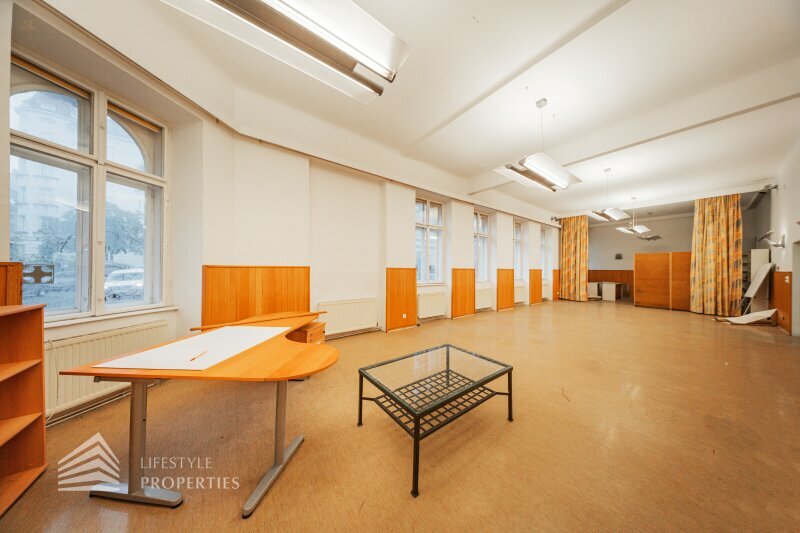 Thumbnail von Helle Altbaufläche zum selber gestalten, Nähe Schönbornpark