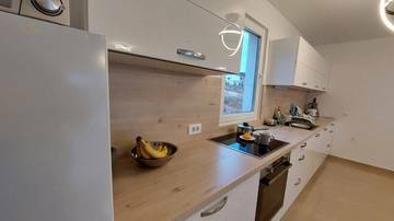 Thumbnail von Moderner Bungalow mit Swimmingpool