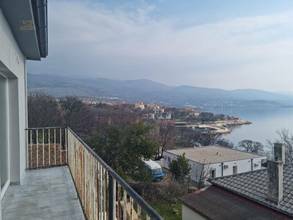 Thumbnail von Haus mit vier Appartements in Panorama-Lage, Region Novi Vinodolski