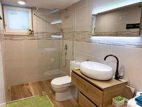 Thumbnail von Stadthaus mit zwei Wohnungen nahe dem Meer