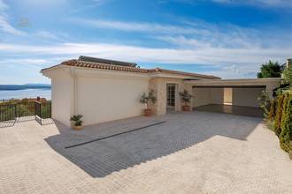 Thumbnail von Mediterrane Luxusvilla mit Panorama-Meerblick und Infinity-Swimmingpool