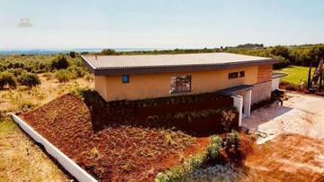 Thumbnail von Villa di lusso moderna con piscina