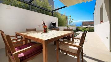 Thumbnail von Moderne Villa mit Swimmingpool und Meerblick, Region Malinska, Insel Krk (Brücke)