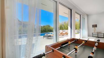 Thumbnail von Moderne Villa mit Swimmingpool und Meerblick, Region Malinska, Insel Krk (Brücke)