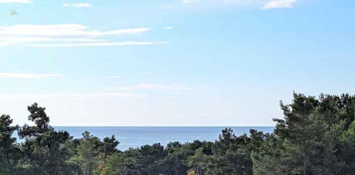 Modernes Neubau-Appartement mit Dachterrasse, Region Porec