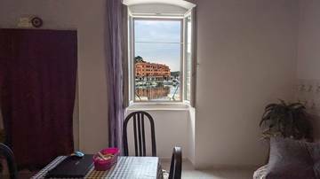 Thumbnail von House in the first row to the sea