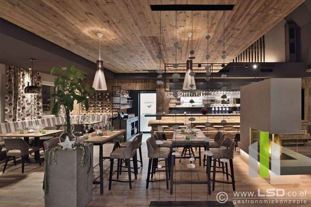 Kayakçıların kayak pistinin hemen yanında gastronomi - Hinterstoder'de fırsat