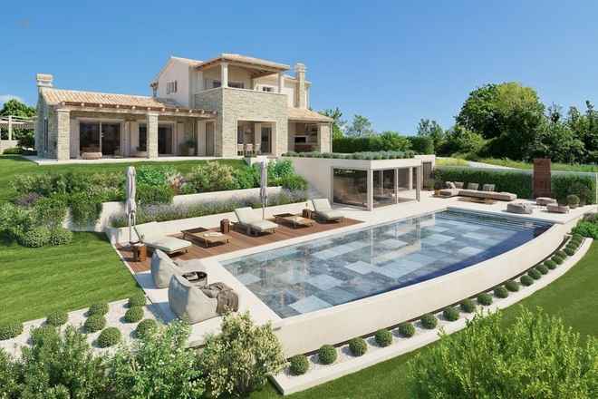 Mediterrane Luxusvilla mit Pool und Meerblick