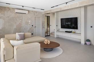 Thumbnail von Moderne Neubau-Villa mit Panorama-Meerblick