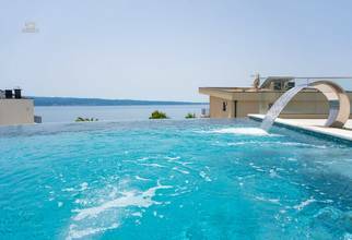 Thumbnail von Moderne Neubau-Villa mit Panorama-Meerblick