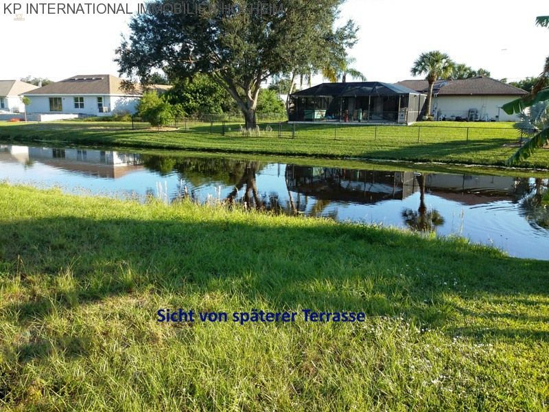 ***Baugrundstück in TOPLAGE - direkt am Motorboot-Kanal***