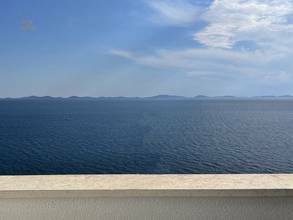 Zwei Wohnungen mit Swimmingpool und traumhaftem Meerblick