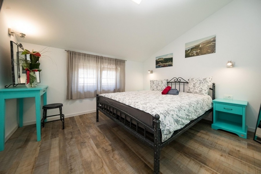 Thumbnail von Modern eingerichtete Wohnung im obersten Stockwerk - mit Meerblick