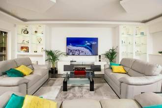 Thumbnail von Вилла с бассейном, террасой на крыше и видом на море