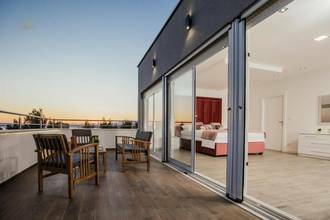 Thumbnail von Вилла с бассейном, террасой на крыше и видом на море