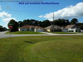 Thumbnail von ***Excelente terreno para construir directamente en el canal Cocoplum en Florida***