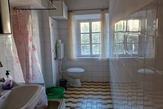 Thumbnail von Traditionelles Steinhaus mit schönem Blick