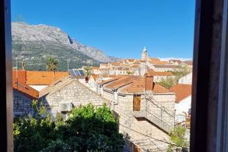 Thumbnail von Traditionelles Steinhaus mit schönem Blick