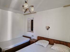 Thumbnail von Traditionelles Steinhaus mit schönem Blick