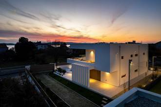 Thumbnail von Traumhafte Villa mit Swimmingpool in ruhiger Lage