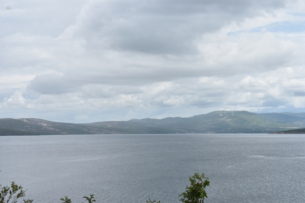 Thumbnail von Baugrundstück direkt am Meer bei Posedarje, Region Zadar
