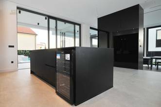 Thumbnail von Moderne Villa mit Swimmingpool