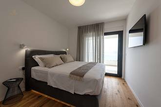 Thumbnail von Neue Doppelhaushälfte mit Pool und Meerblick