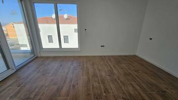 Thumbnail von Neue Doppelhaushälften mit Swimmingpool