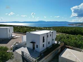 Thumbnail von Modernes Haus mit Pool und Meerblick