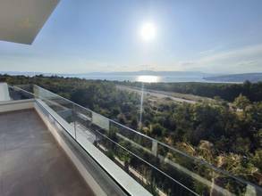 Thumbnail von Modernes Haus mit Pool und Meerblick