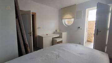 Thumbnail von Doppelhaushälfte mit 3 Wohneinheiten und schönem Meerblick, Region Pakostane