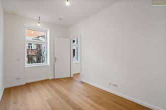 Thumbnail von Perfekt sanierte 2-Zimmer-Altbauwohnung mit Balkon in Top-Lage