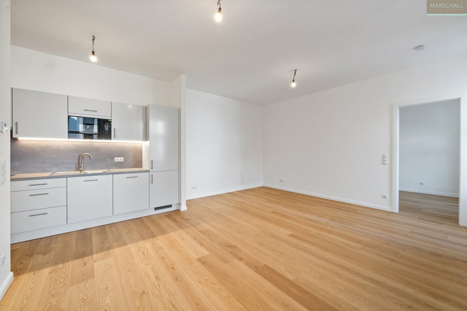 Thumbnail von Perfekt sanierte 2-Zimmer-Altbauwohnung mit Balkon in Top-Lage