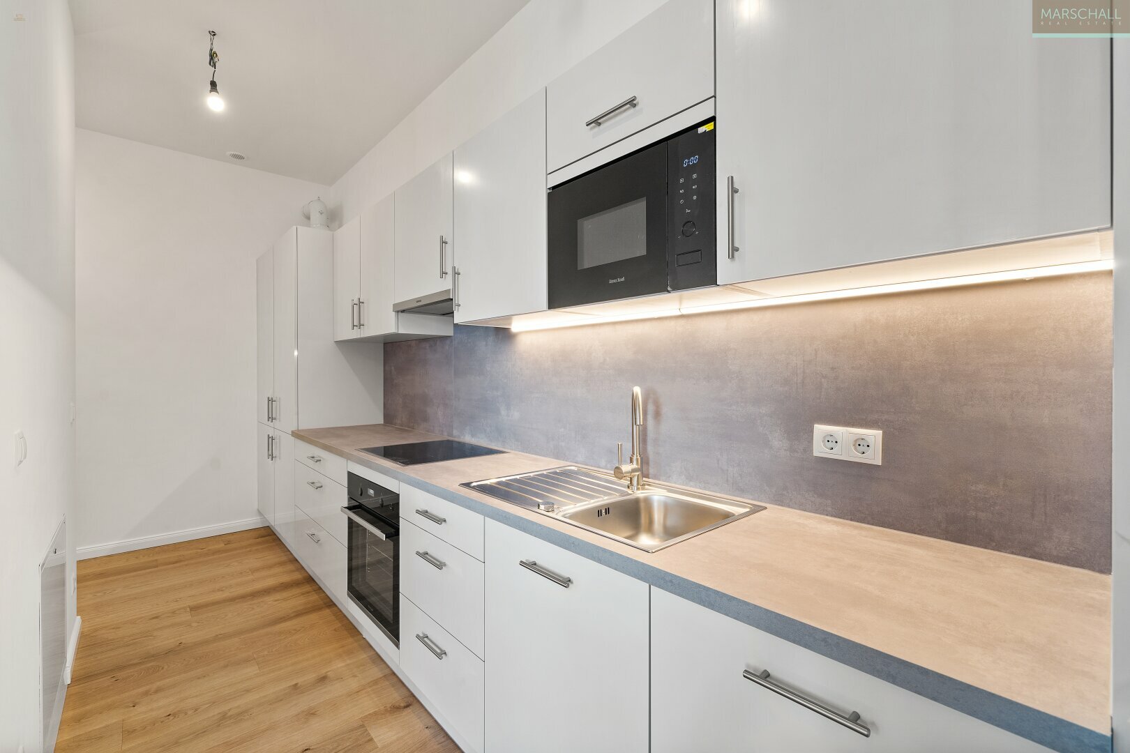 Thumbnail von Perfekt sanierte 2-Zimmer-Altbauwohnung mit Balkon in Top-Lage