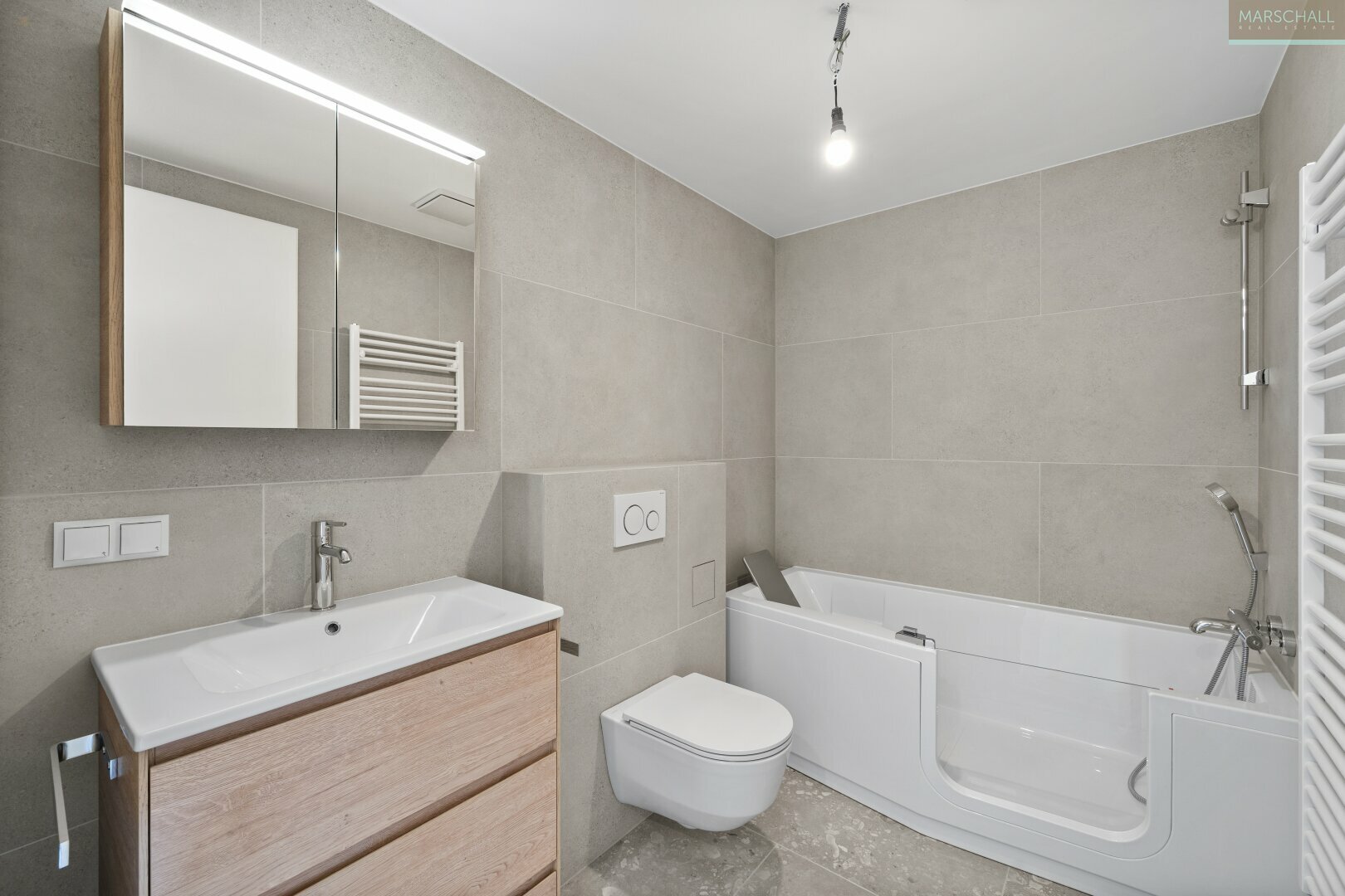 Thumbnail von 3-Zimmer-Dachgeschoßwohnung mit Terrasse