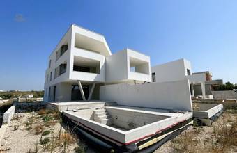 Modernes Penthouse im Neubau