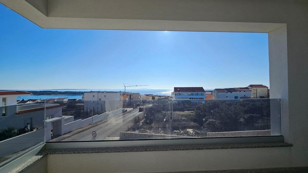 Neues Apartment mit Meerblick