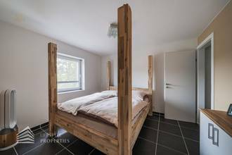 Thumbnail von Modernes, möbliertes Einfamilienhaus mit Garten und Pool in Ruhelage