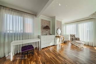 Thumbnail von Großzügiges Einfamilienhaus mit schönem Garten, Nähe Alte Donau