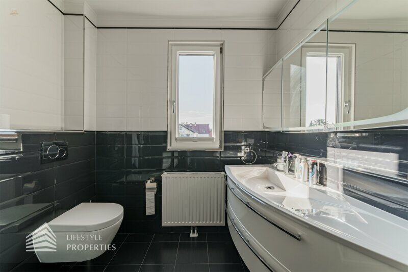 Thumbnail von Wunderschönes, möbliertes Einfamilienhaus mit schönem Garten, Nähe Alte Donau